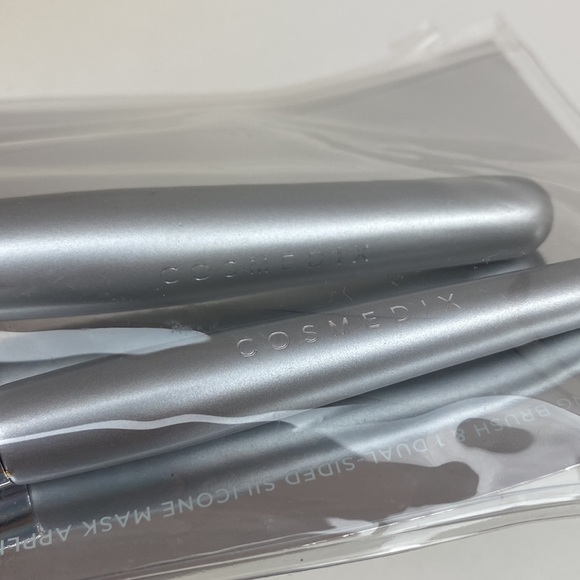 Cosmedix cleansing and mask applicator brushes NEW! - Picture 4 of 11